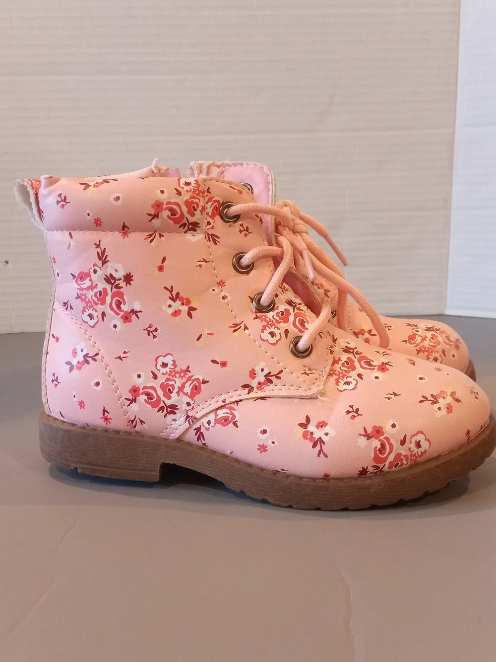 Fabkids Pink Floral Lace-Up Ankle Boots Toddler Size 8 Love Shack Vibes